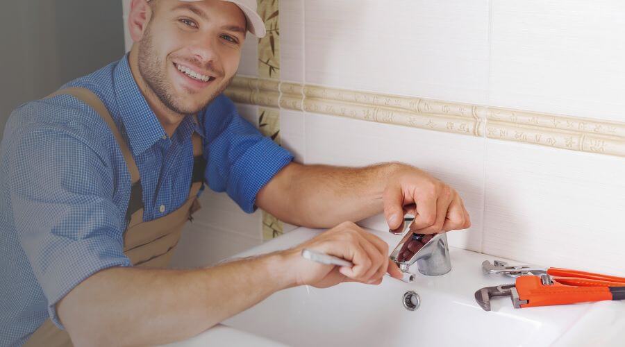 Professional water heater repair in Waelder, TX